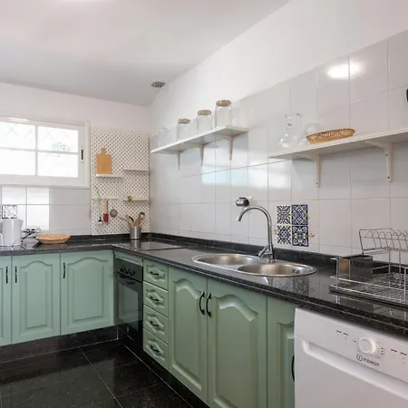 Calala House With Huge Terrace