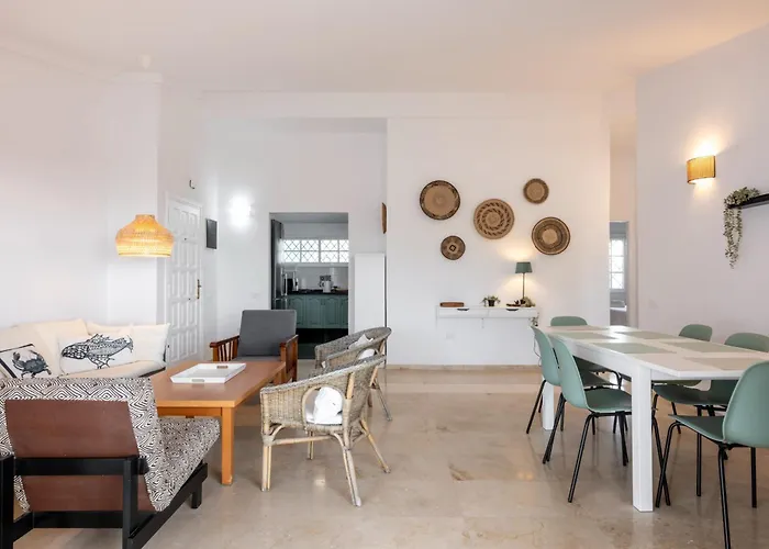 Сasa de vacaciones Calala House With Huge Terrace