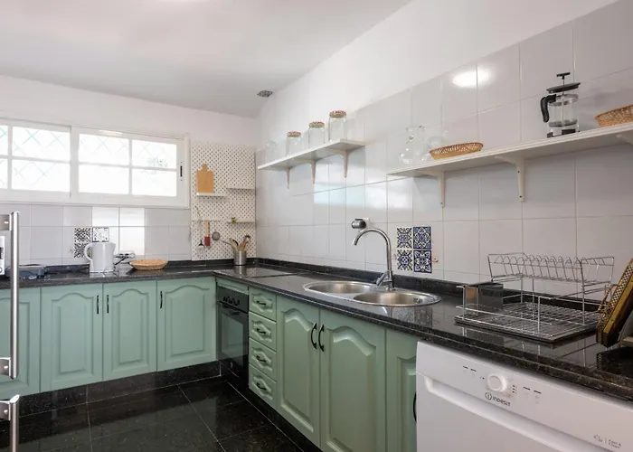 Calala House With Huge Terrace