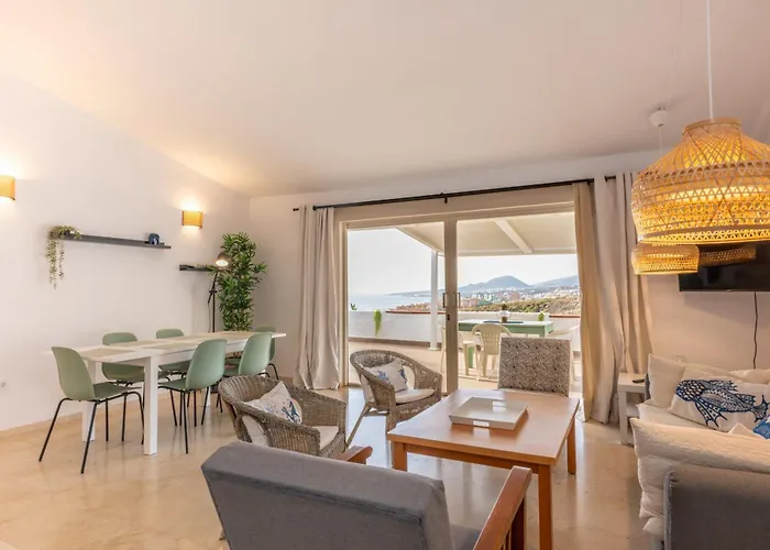 Calala House With Huge Terrace Сasa de vacaciones *